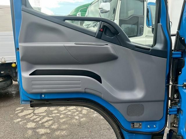 MITSUBISHI CANTER 2013 Image 31