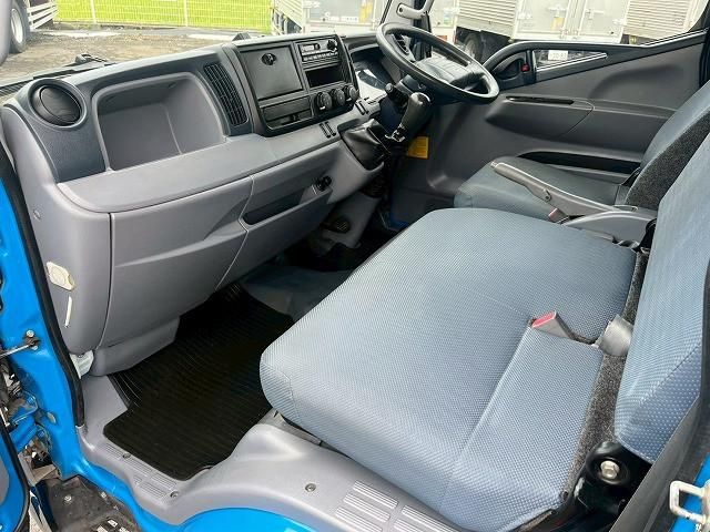 MITSUBISHI CANTER 2013 Image 31