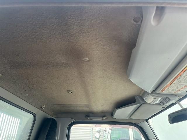 MITSUBISHI CANTER 2016 Image 31