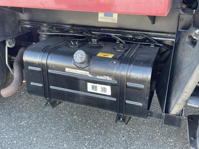 HINO DUTRO 2012 Image 31