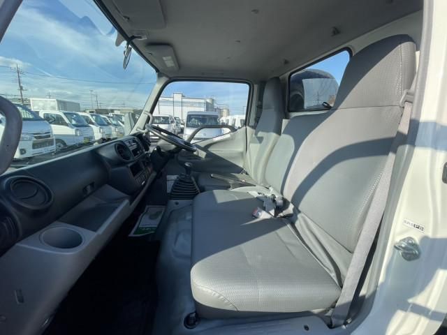 HINO DUTRO 2012 Image 31