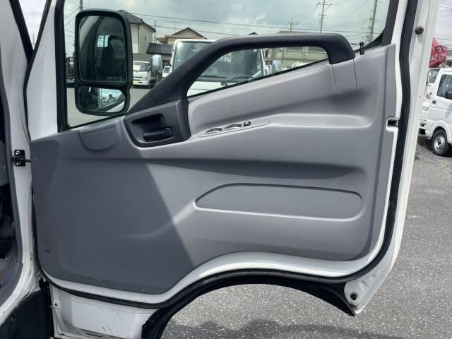 HINO DUTRO 2020 Image 31