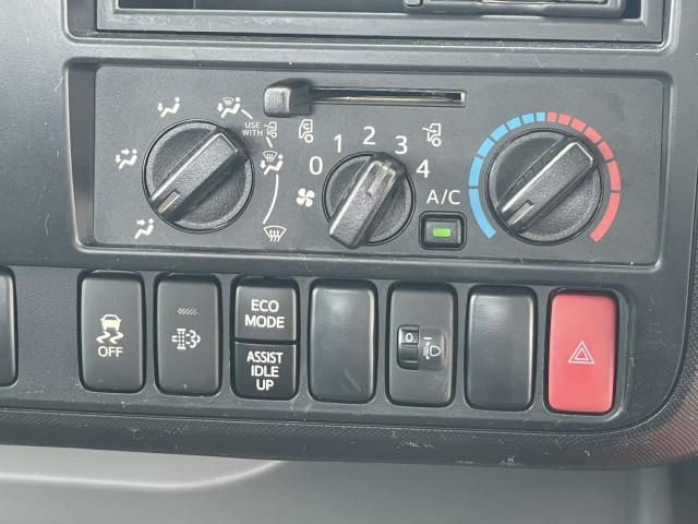 HINO DUTRO 2020 Image 31