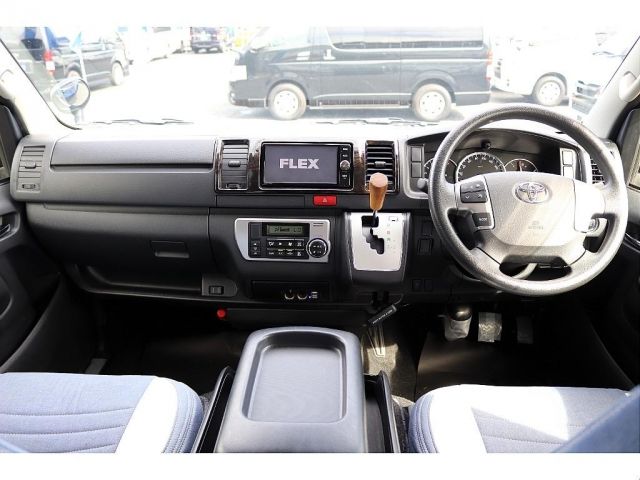 TOYOTA HIACE VAN 2WD 2017 Image 31