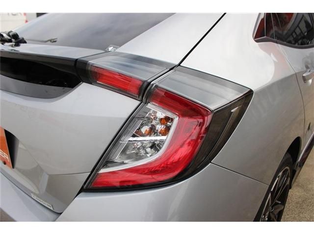 HONDA CIVIC HATCHBACK 2019 Image 31