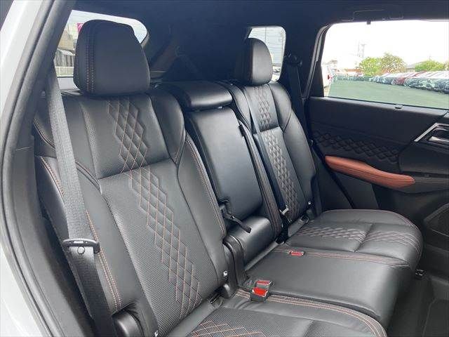 MITSUBISHI OUTLANDER PHEV 2022 Image 31