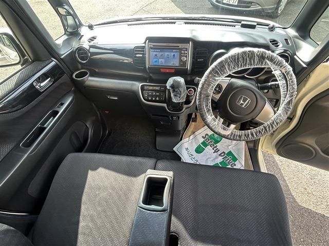 HONDA N BOX CUSTOM 2013 Image 31