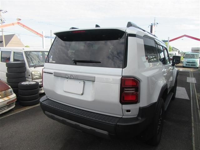 TOYOTA LANDCRUISER 250 2024 Image 31