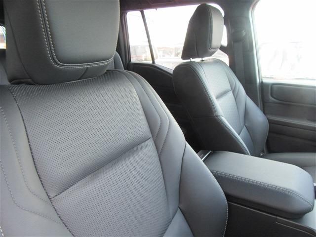 TOYOTA LANDCRUISER 250 2024 Image 31