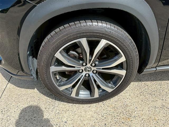 TOYOTA LEXUS NX300H 2020 Image 31