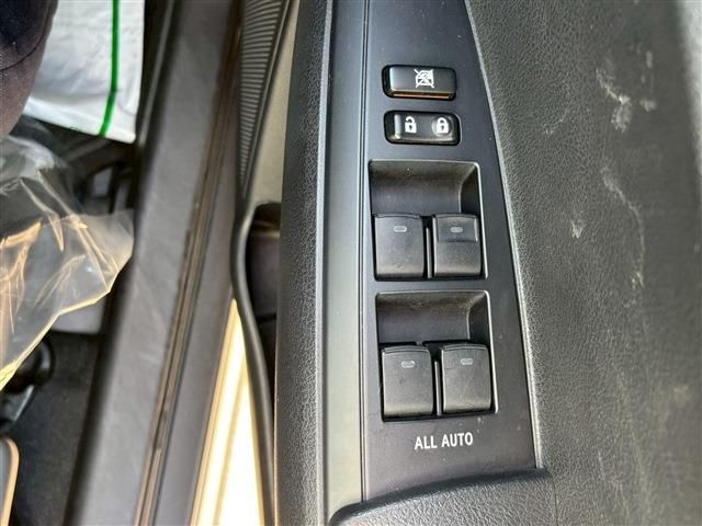 TOYOTA COROLLA FIELDER HYBR 2016 Image 31