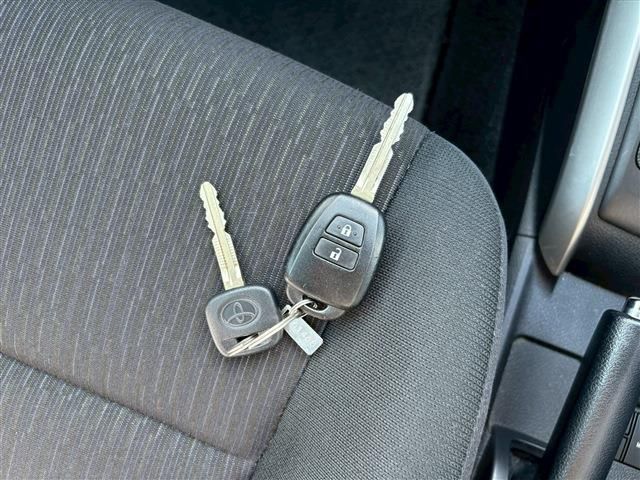 TOYOTA COROLLA FIELDER HYBR 2016 Image 31