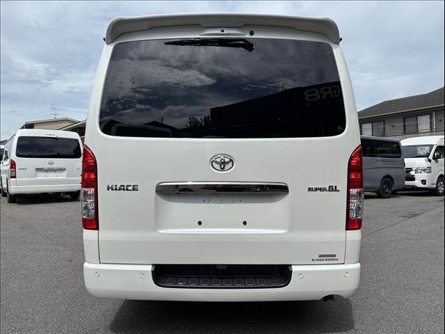 TOYOTA HIACE VAN 2WD 2022 Image 31