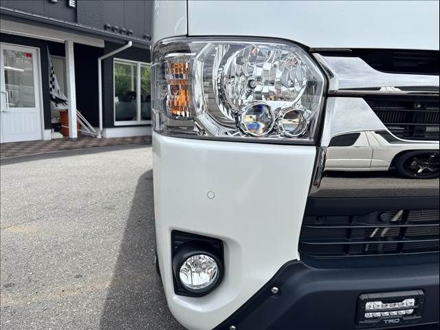 TOYOTA HIACE VAN 2WD 2022 Image 31