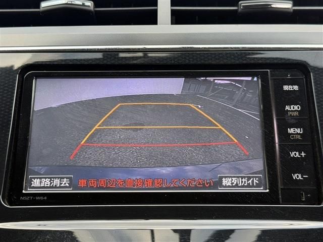 TOYOTA PRIUS ALPHA 2015 Image 31