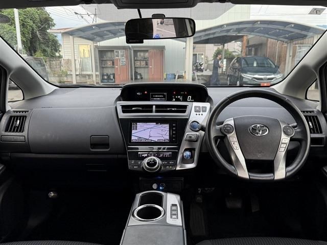 TOYOTA PRIUS ALPHA 2015 Image 31