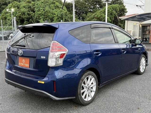 TOYOTA PRIUS ALPHA 2015 Image 31