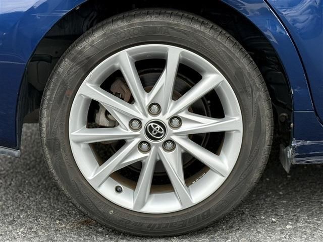 TOYOTA PRIUS ALPHA 2015 Image 31