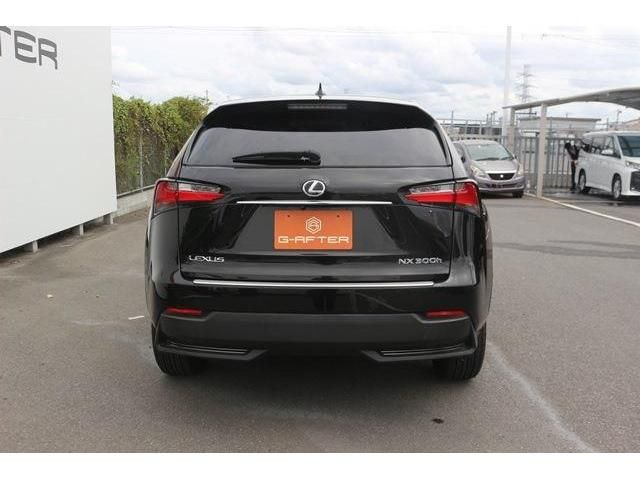 TOYOTA LEXUS NX300H 2015 Image 31