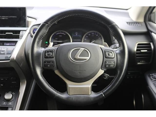 TOYOTA LEXUS NX300H 2015 Image 31