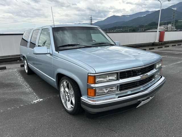 CHEVROLET SUBURBAN 2001 Image 31