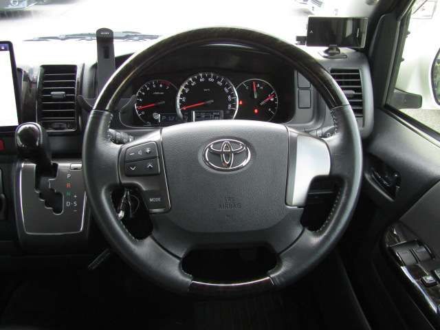 TOYOTA HIACE VAN 2WD 2016 Image 31