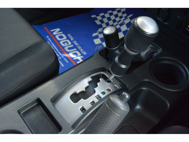 TOYOTA FJ CRUISER 4WD 2012 Image 31