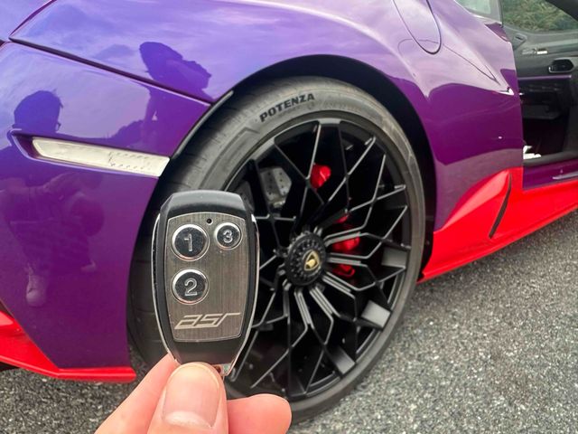 LAMBORGHINI HURACAN 2023 Image 31
