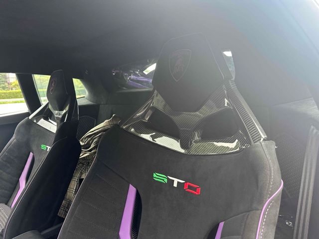 LAMBORGHINI HURACAN 2023 Image 31