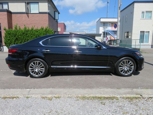 TOYOTA LEXUS LS600H 2013 Image 31