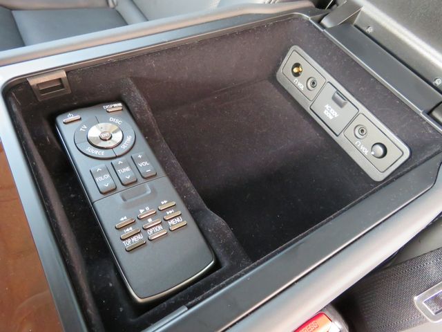 TOYOTA LEXUS LS600H 2013 Image 31