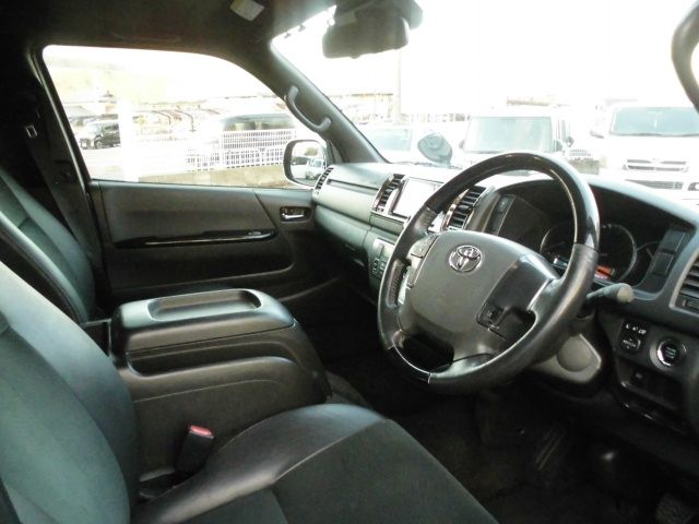 TOYOTA REGIUSACE VAN 2WD 2020 Image 31