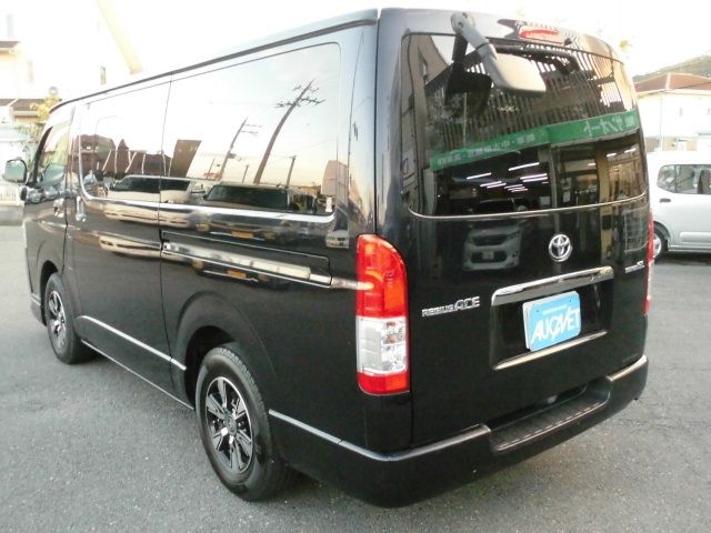 TOYOTA REGIUSACE VAN 2WD 2020 Image 31