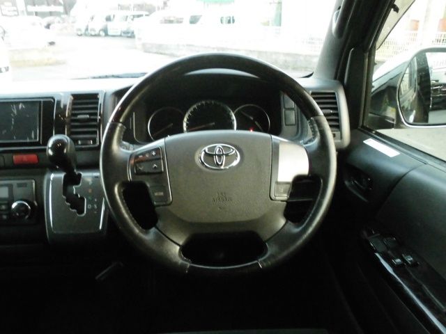 TOYOTA REGIUSACE VAN 2WD 2020 Image 31