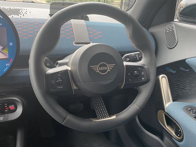 BMW MINI ACEMAN 2025 Image 31