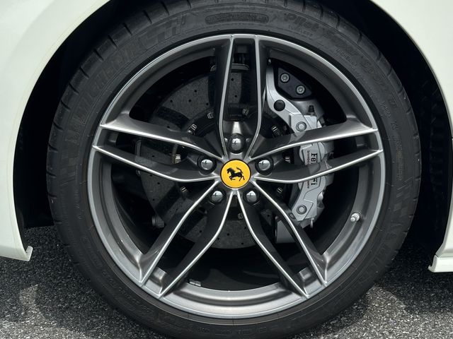 FERRARI 488GTB 2017 Image 31