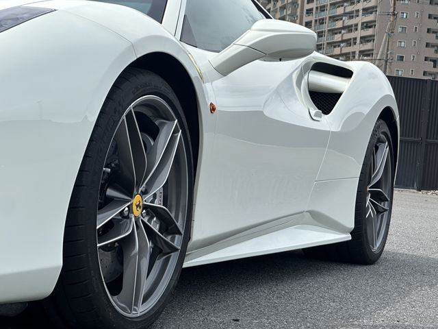 FERRARI 488GTB 2017 Image 31