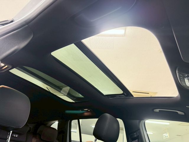 MERCEDES BENZ GLB 2023 Image 31