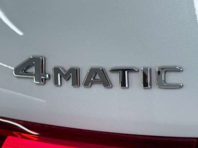 MERCEDES BENZ GLB 2023 Image 31