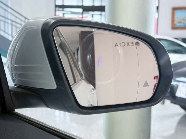 MERCEDES BENZ GLB 2023 Image 31