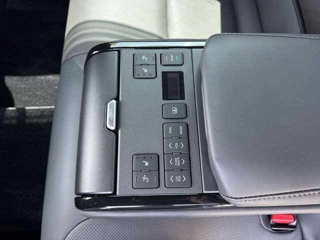 TOYOTA CROWN CROSSOVER 2022 Image 31