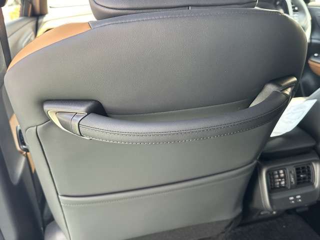 TOYOTA CROWN CROSSOVER 2022 Image 31