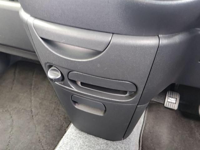 TOYOTA SIENTA 2012 Image 31