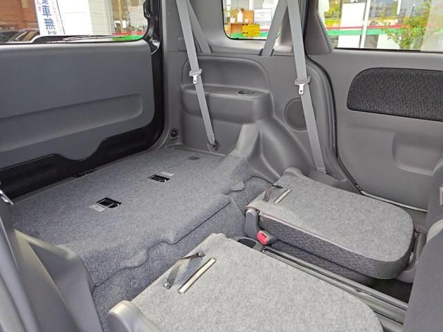 TOYOTA SIENTA 2012 Image 31