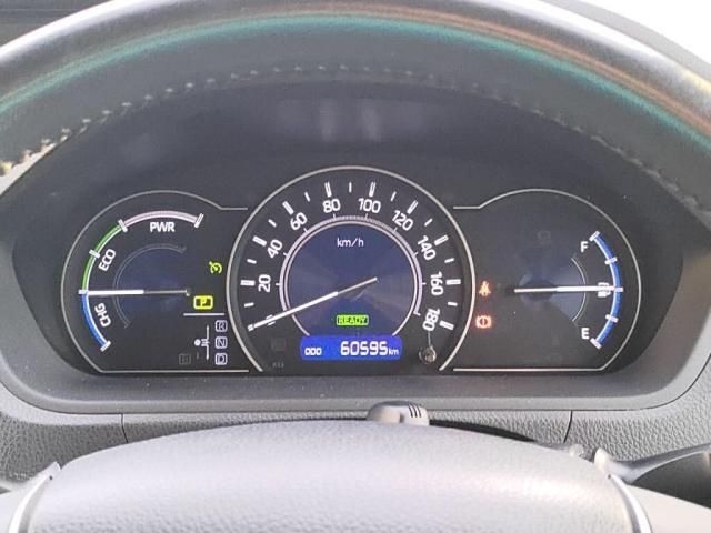 TOYOTA VOXY HYBRID 2017 Image 31