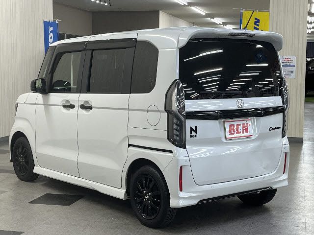 HONDA N BOX CUSTOM 2023 Image 31