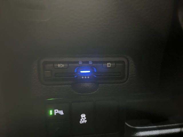 HONDA N BOX CUSTOM 2023 Image 31