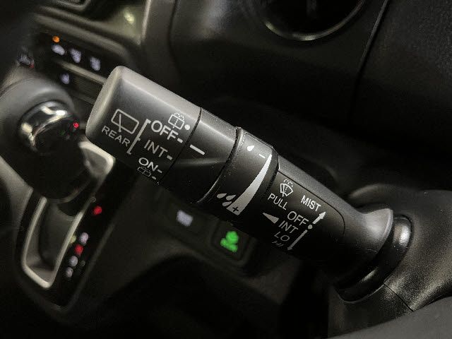 HONDA N BOX CUSTOM 2023 Image 31