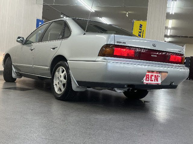 NISSAN CEFIRO 1993 Image 31