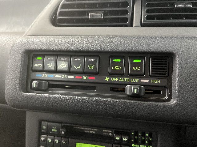 NISSAN CEFIRO 1993 Image 31